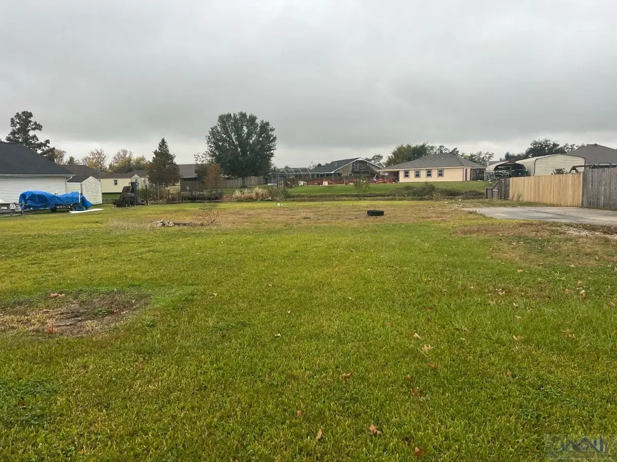 10402 East Park Ave, Houma, LA 70363 - #1