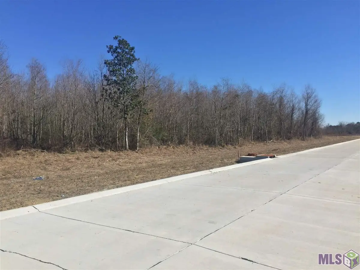 Commercial Ave, Baton Rouge, LA 70816 - Image #1