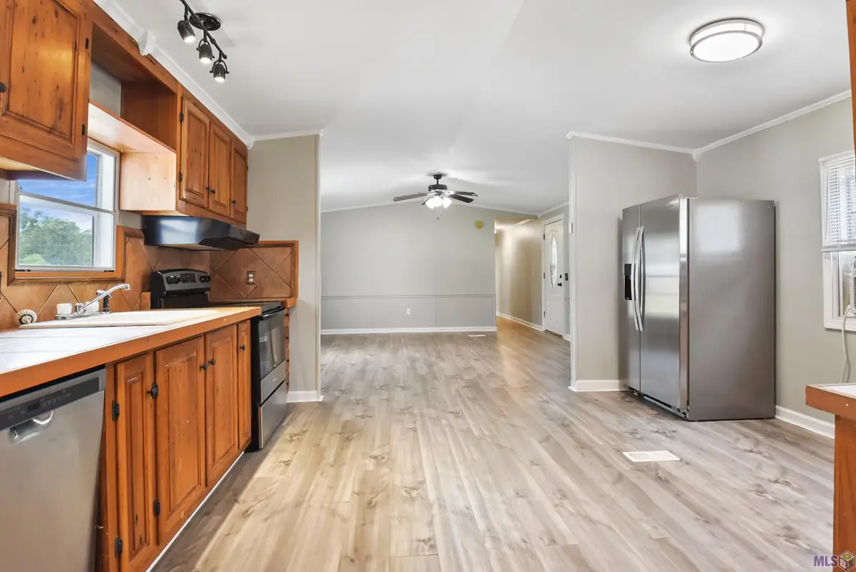 44345 Braud St, Sorrento, LA 70778 - Image #1