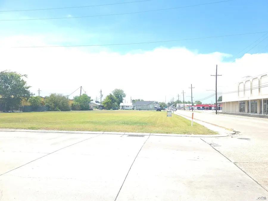1002 Aycock Street, Houma, LA 70364 - #2