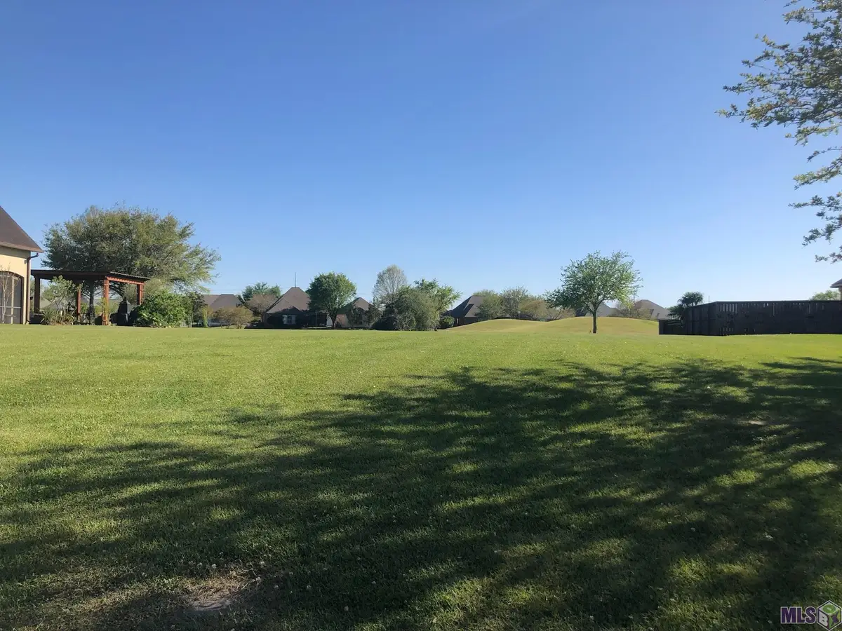 5448 Cypress Point Ln, Gonzales, LA 70737 - Image #1