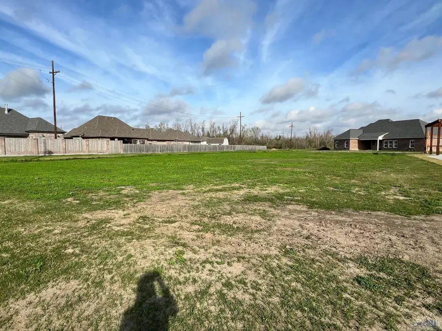 528 Lancaster Dr, Houma, LA 70360 - #3