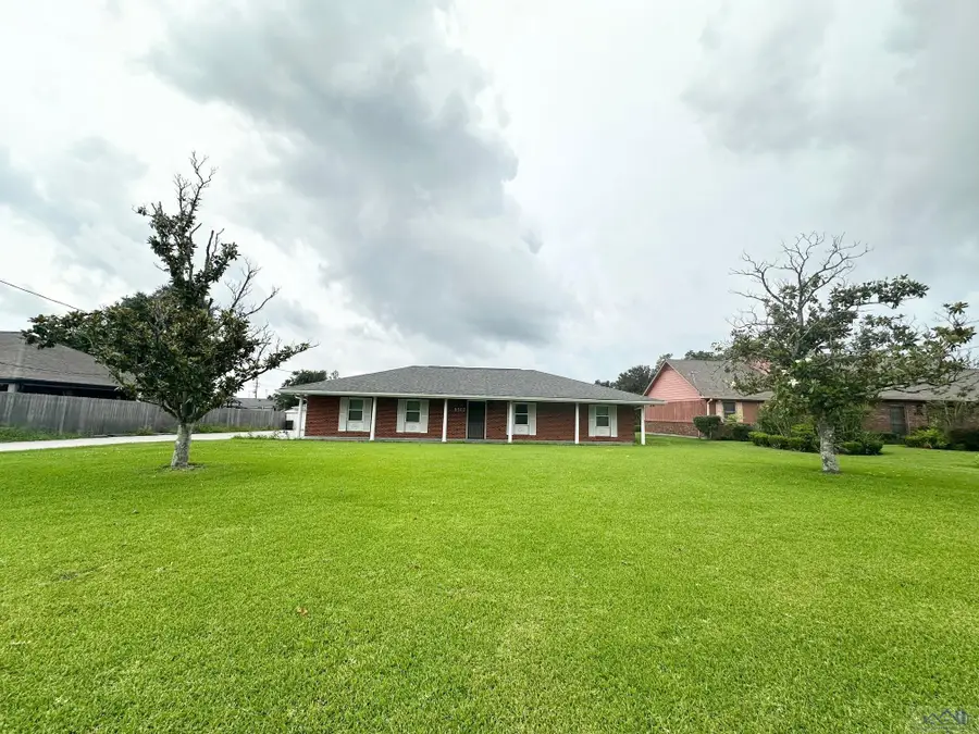 9512 East Park Ave, Houma, LA 70363 - #2