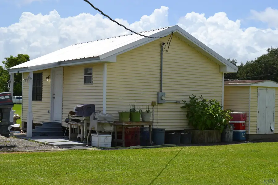 138 Armand St, Golden Meadow, LA 70357 - #2