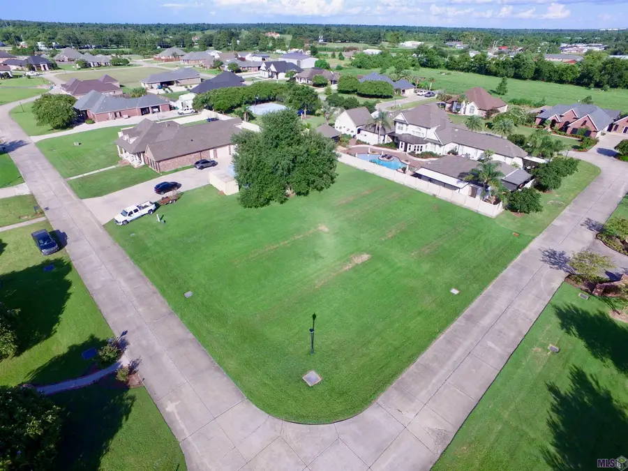 133 Douglas Dr, Cut Off, LA 70345 - Image #2