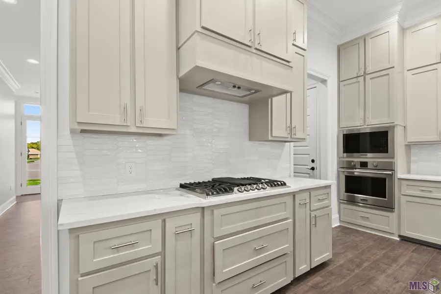 1150 Ivy Ct, Denham Springs, LA 70726 - Image #3