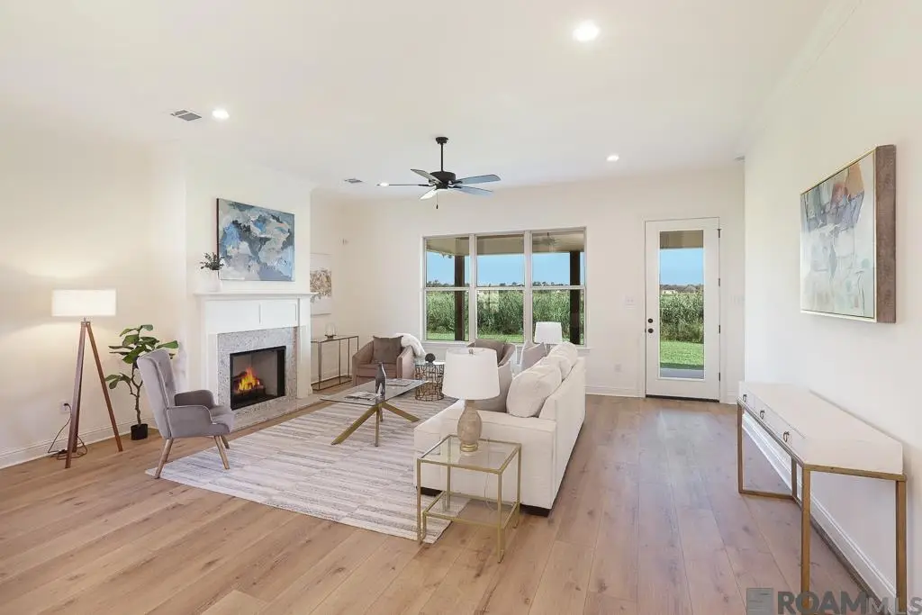 3237 Creekmere Ln, Baton Rouge, LA 70810 - Image #1