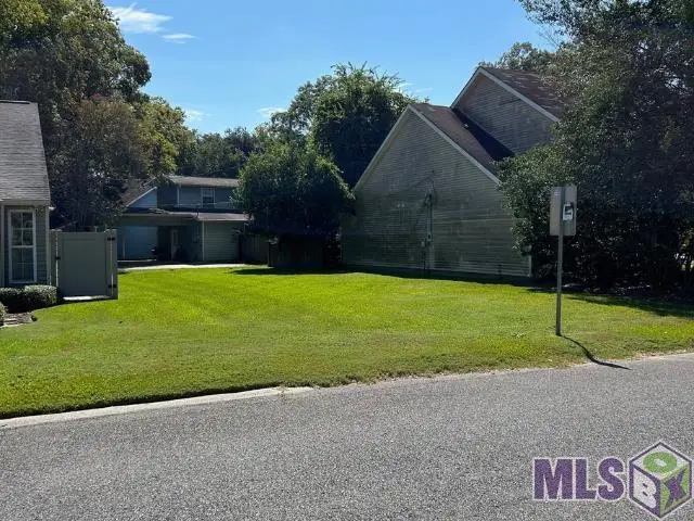 373 Heatherwood Dr, Baton Rouge, LA 70808 - Image #2