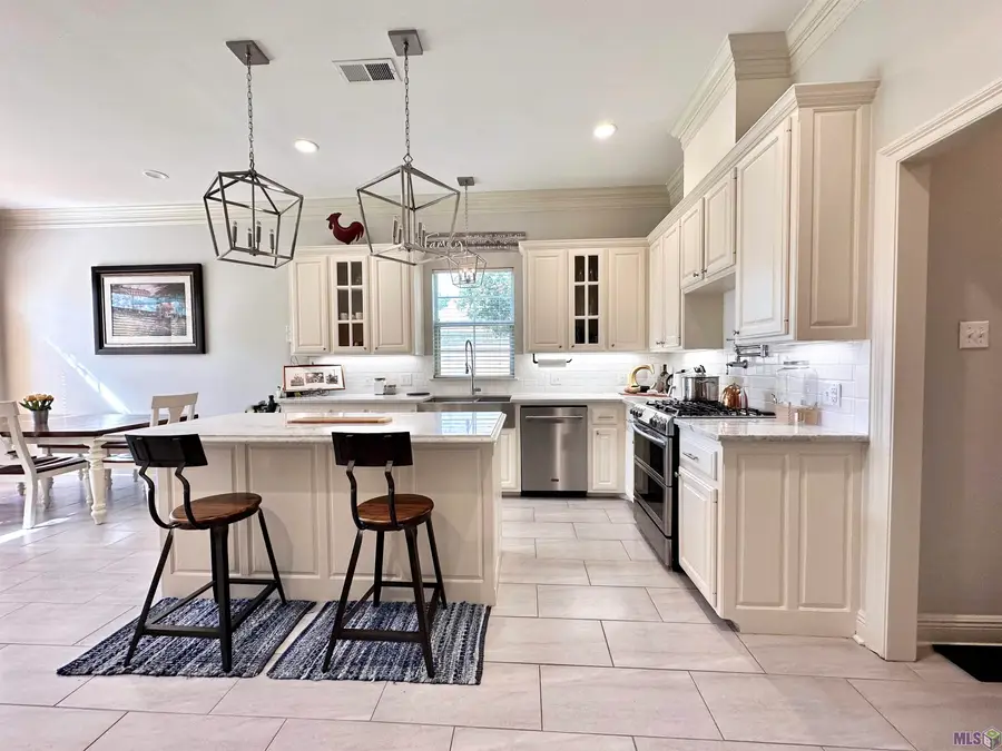 6239 Tezcuco Ct, Gonzales, LA 70737 - Image #3