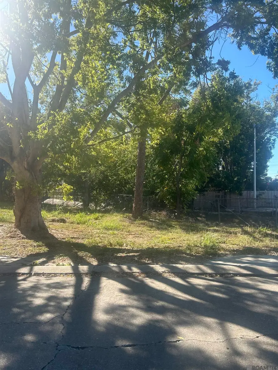 262 E Grant St, Baton Rouge, LA 70802 - Image #2