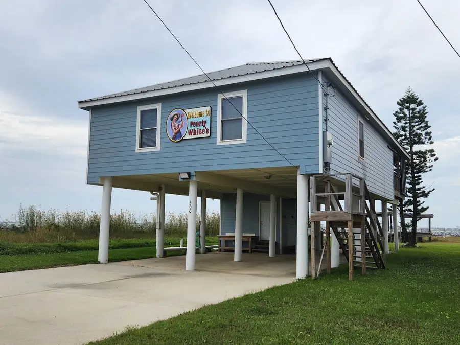 160 E Central Ave, Grand Isle, LA 70358 - #2