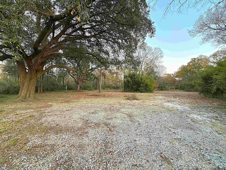 9684 Hooper Rd, Baton Rouge, LA 70818 - Image #2