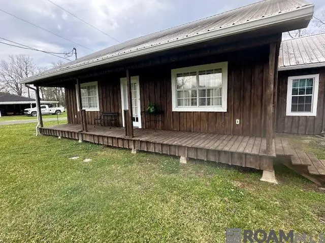 5928 Island Rd, Jarreau, LA 70749 - Image #1