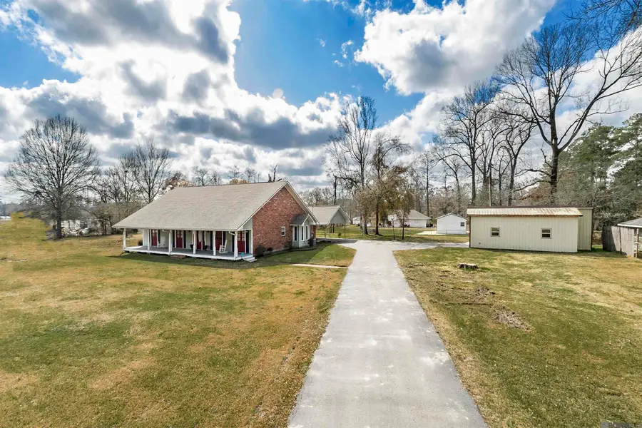 9614 Lockhart Rd, Denham Springs, LA 70726 - Image #2