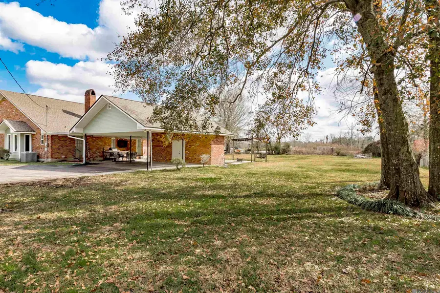 9614 Lockhart Rd, Denham Springs, LA 70726 - Image #3
