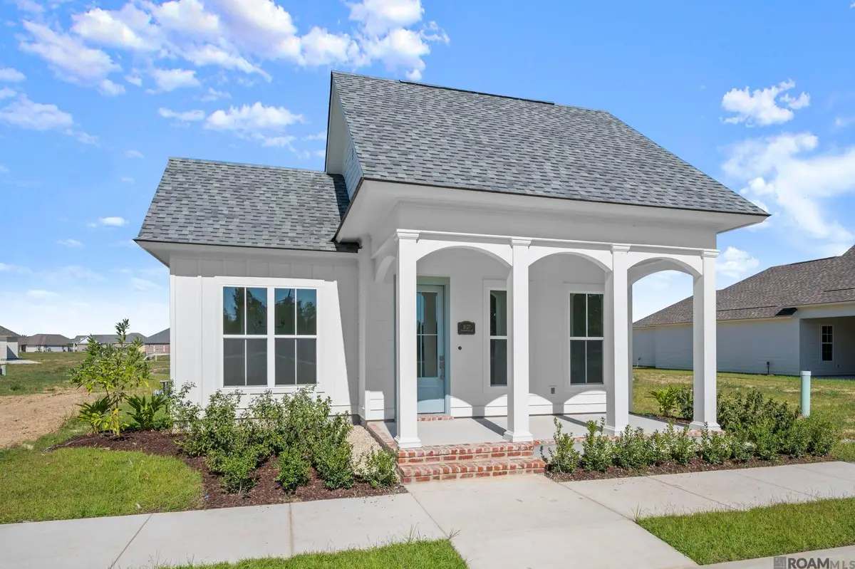 5127 Stonewater Dr, Gonzales, LA 70737 - Image #1