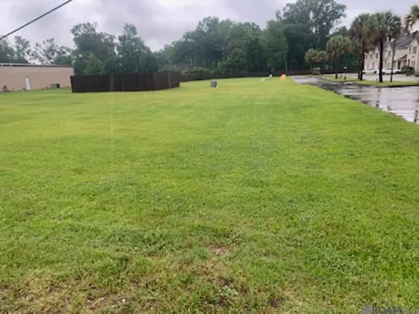 38402 La Hwy 42, Prairieville, LA 70769