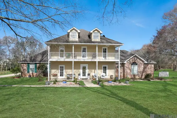 11981 Indigo Dr, St Francisville, LA 70775