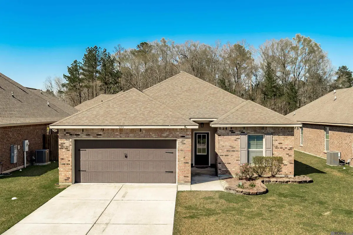 23101 Arcwood Dr, Denham Springs, LA 70726 - Image #1