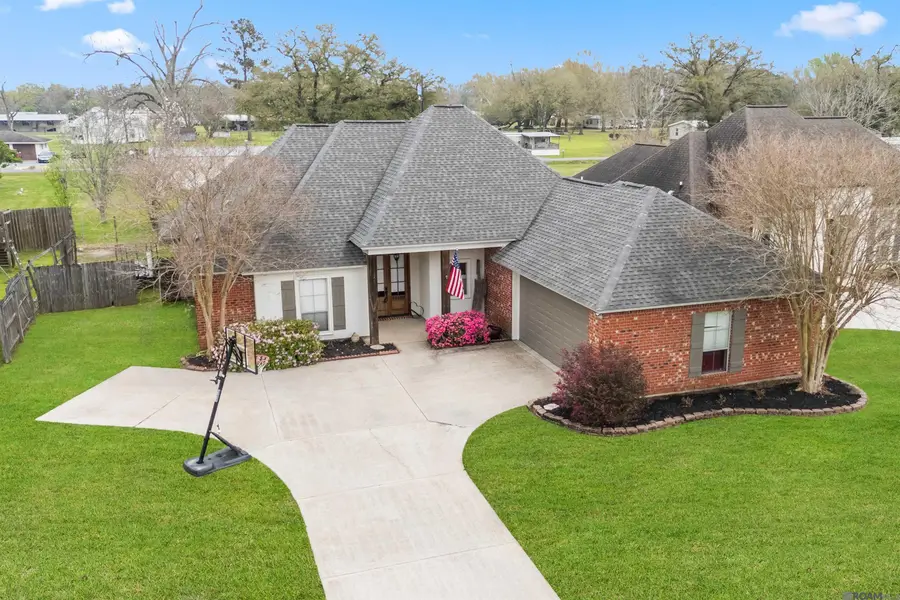 12490 Plantation Creek Dr, Geismar, LA 70734 - #3