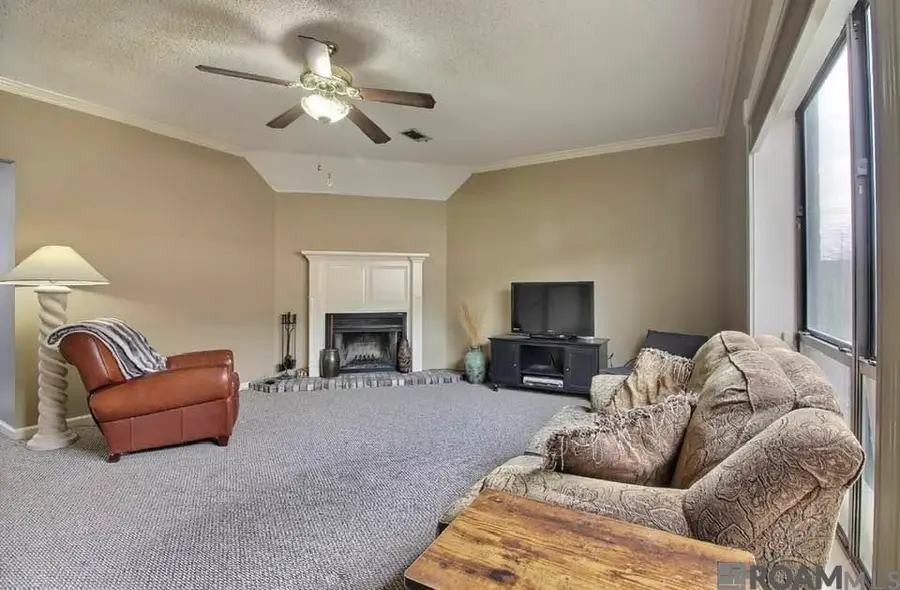 8024 Picardy Ave #E, Baton Rouge, LA 70809 - Image #3