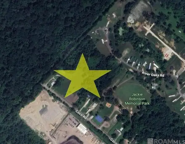 35601 River Oaks Rd, Geismar, LA 70734