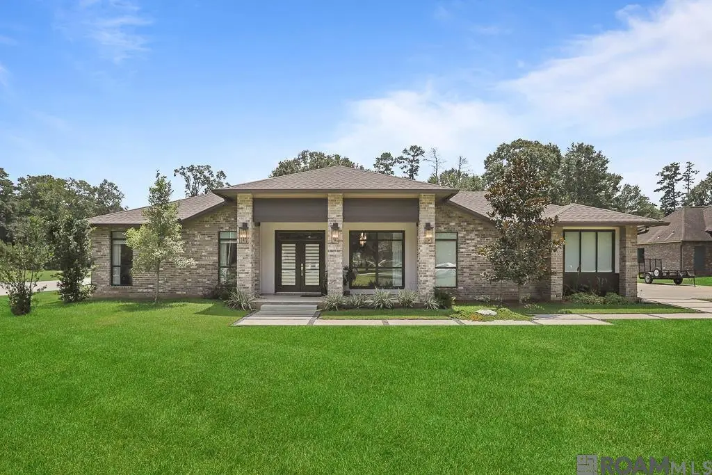 9788 Hunter Brook Ln, Denham Springs, LA 70706 - Image #1
