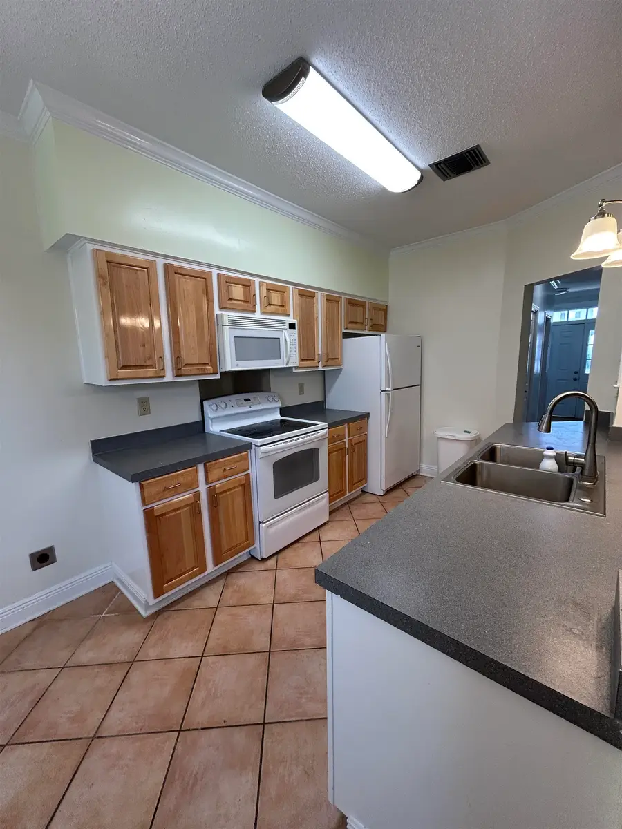 208 Rue De Iberville, Houma, LA 70360 - #3