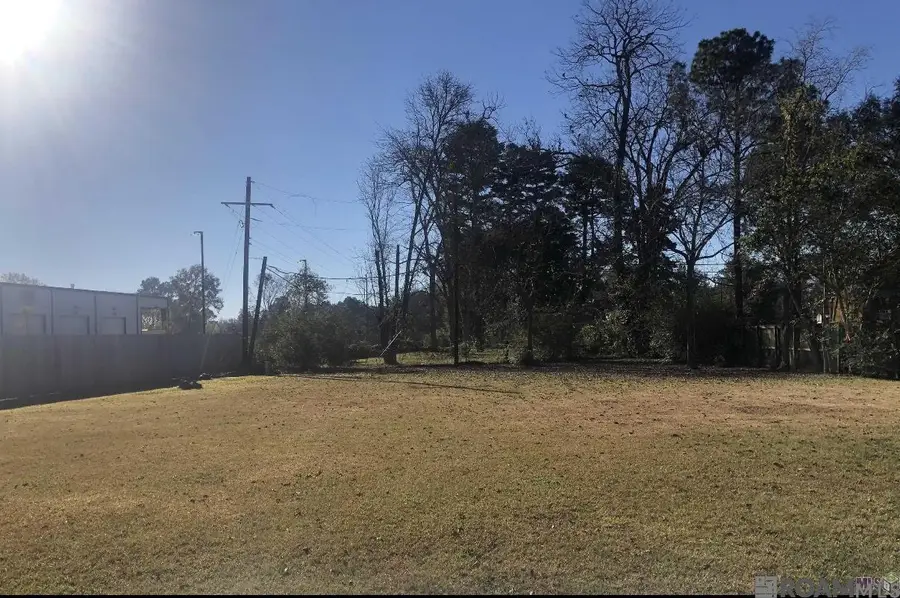 5588 Hooper Rd, Baton Rouge, LA 70811 - Image #2