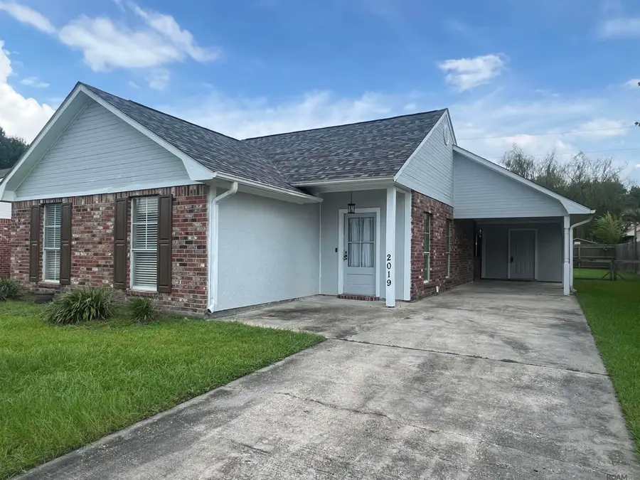 2019 E Catalpa St, Gonzales, LA 70737 - Image #2