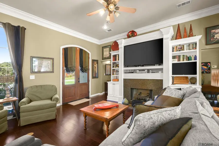 19886 Stone Hill Dr, Denham Springs, LA 70726 - #3