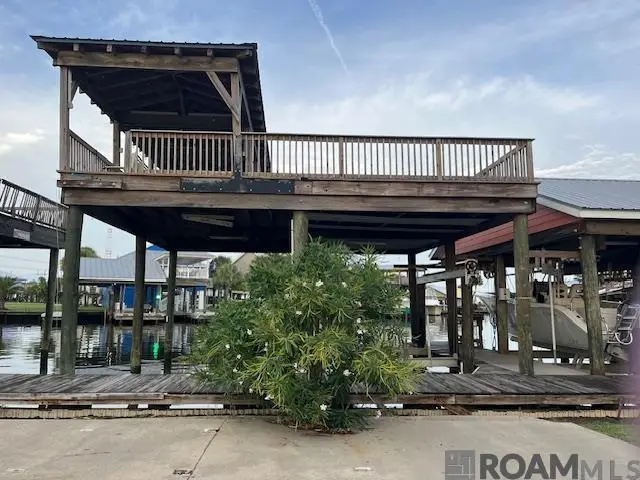 126 Constantin Dr, Golden Meadow, LA 70357 - Image #2