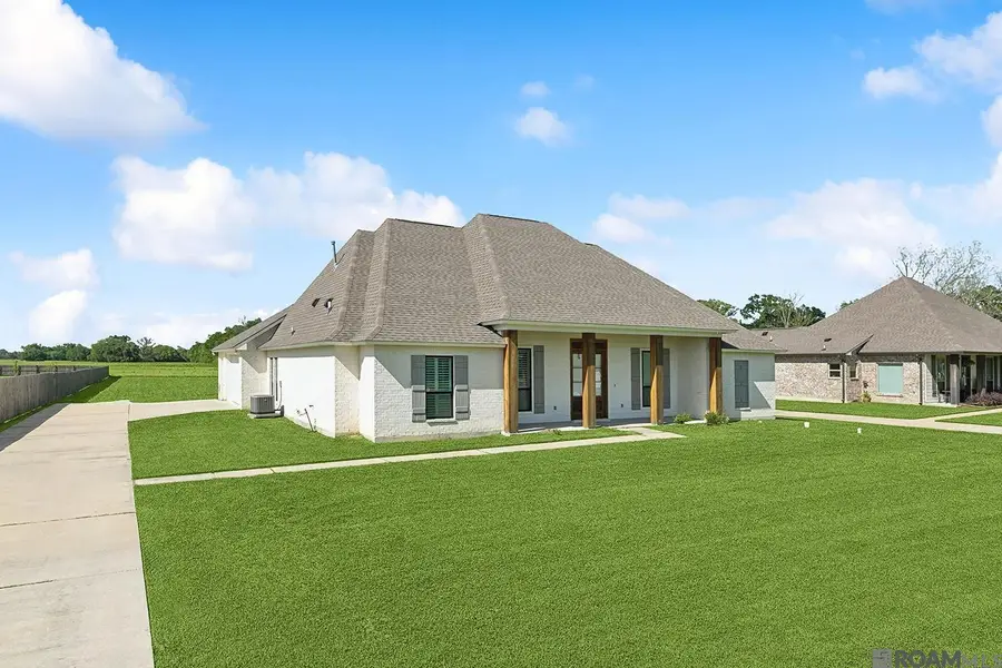 38052 N Robert Wilson Rd, Gonzales, LA 70737 - Image #2