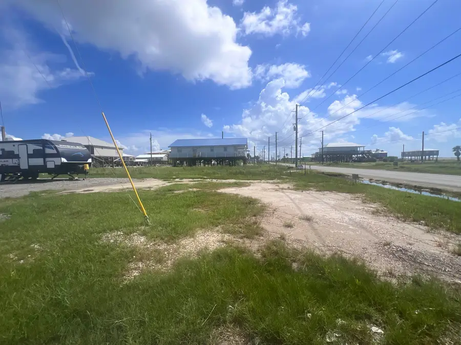 1811 Highway 1, Grand Isle, LA 70358 - #3