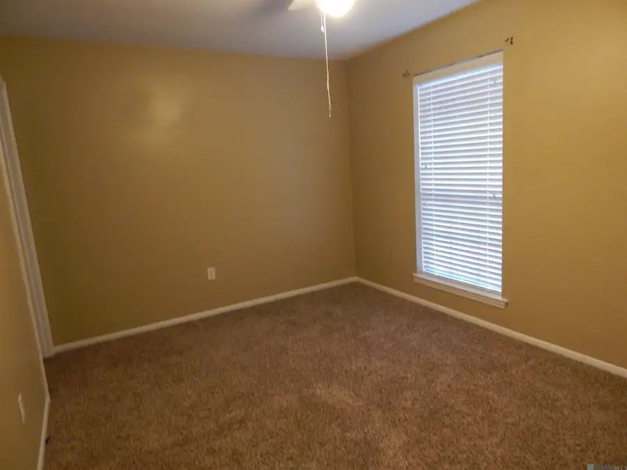 4352 Stumberg Ln, Baton Rouge, LA 70816 - Image #2