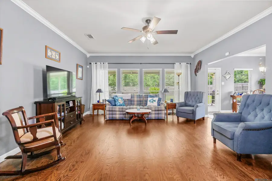 43201 Sycamore Bend Ave, Gonzales, LA 70737 - Image #3