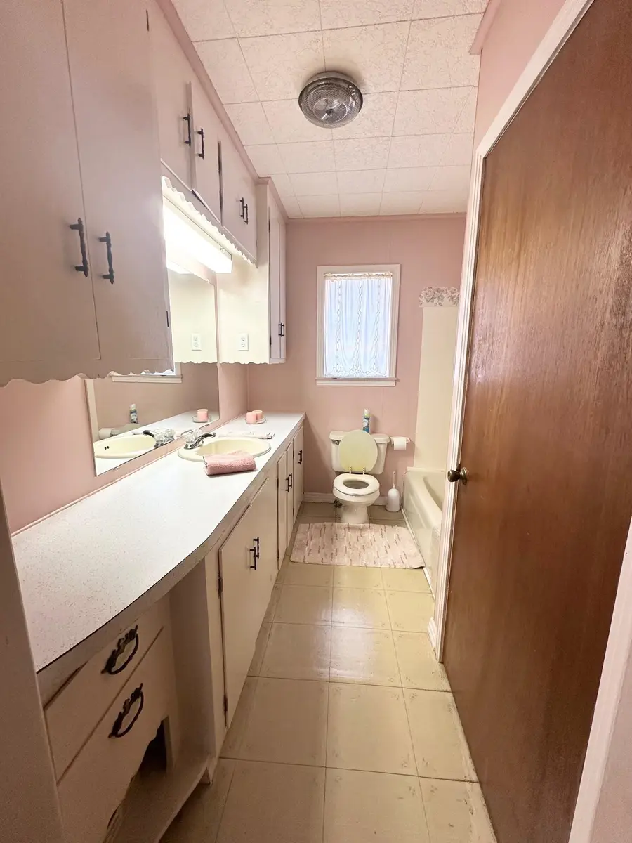 1300 Honduras Street, Houma, LA 70360 - #3