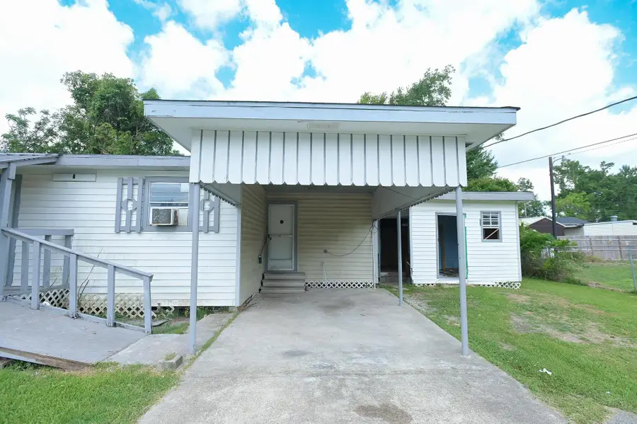 208 Authement Street, Houma, LA 70363 - #2