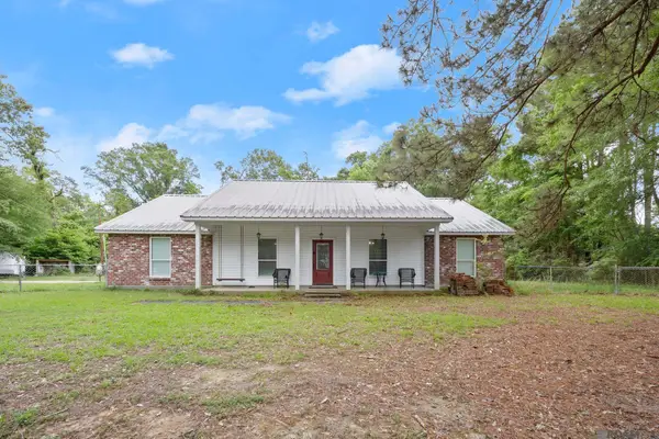 7706 Pine Bluff Rd, Denham Springs, LA 70726