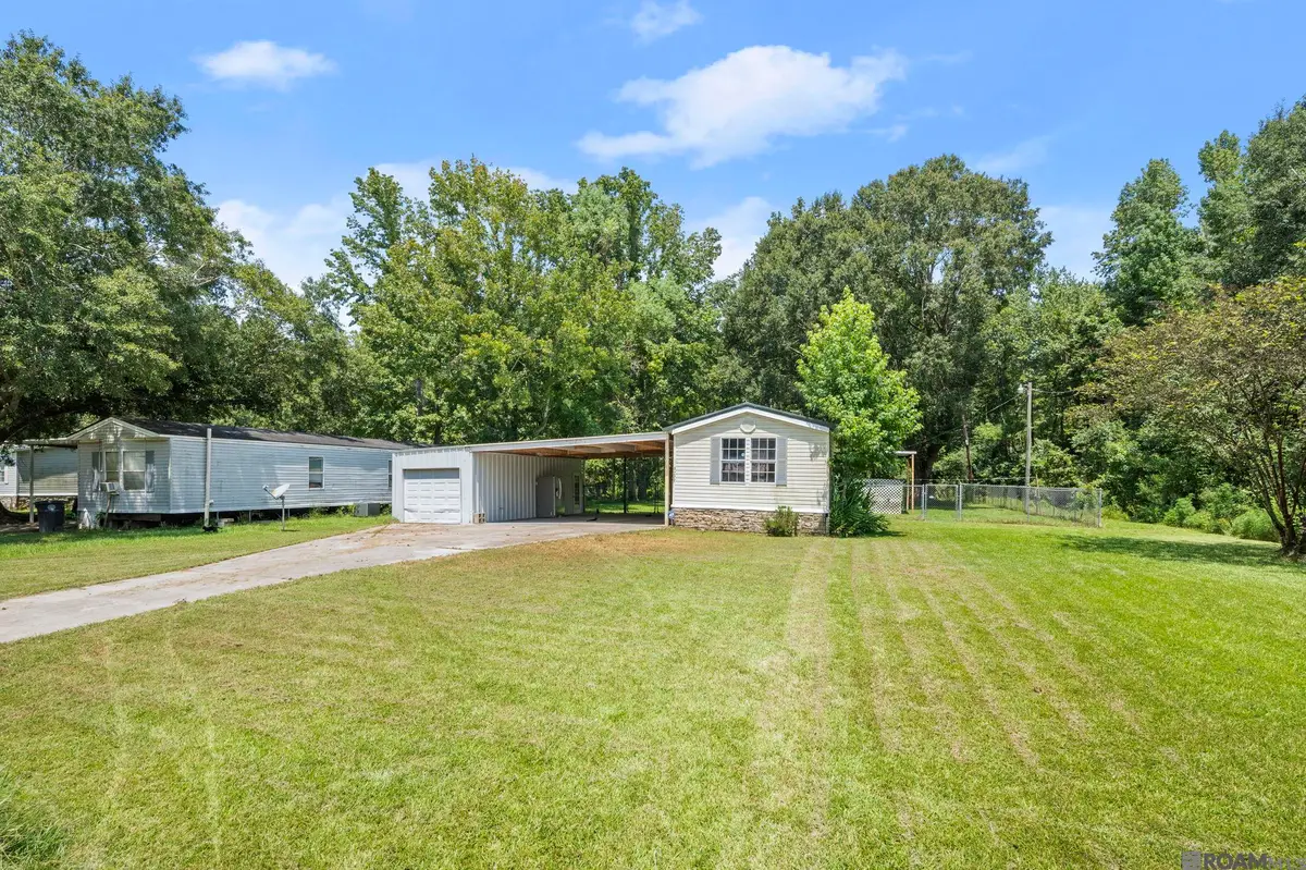 9779 Spike Ridge Dr, Zachary, LA 70791 - Image #1