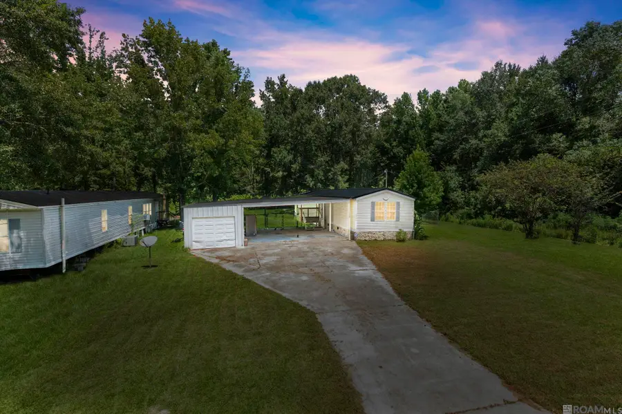 9779 Spike Ridge Dr, Zachary, LA 70791 - Image #3