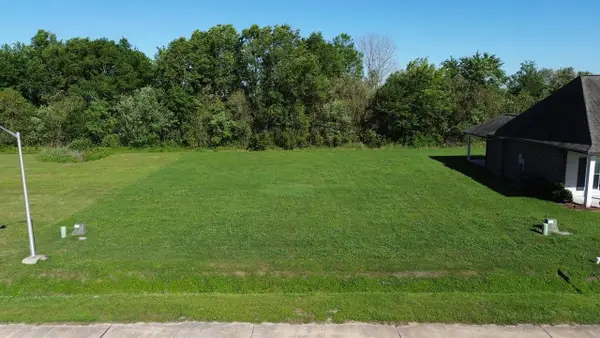 287 Le Belle Maison Drive, Raceland, LA 70301