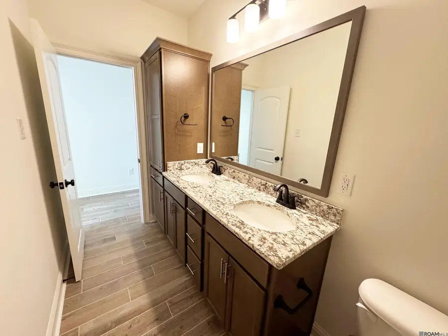 25705 Tarver Dr, Denham Springs, LA 70726 - Image #3