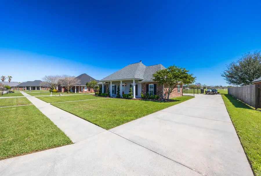 163 Lake Penchant Court, Houma, LA 70360 - #3