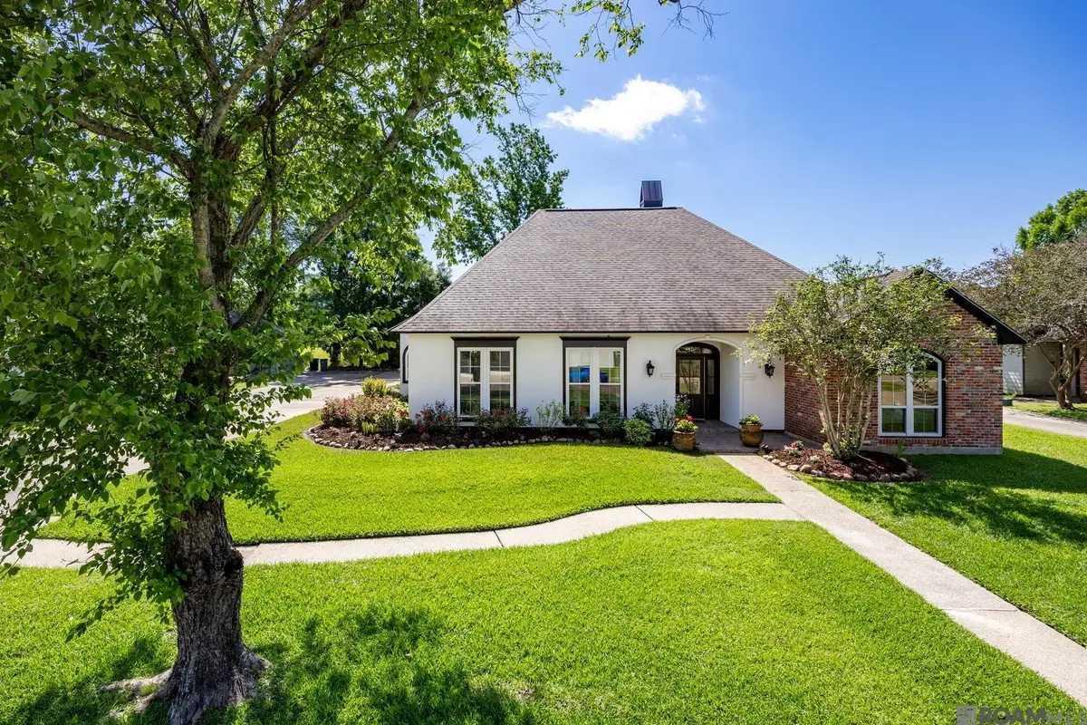 626 Shadow Oak Dr, Baton Rouge, LA 70810 - Image #1
