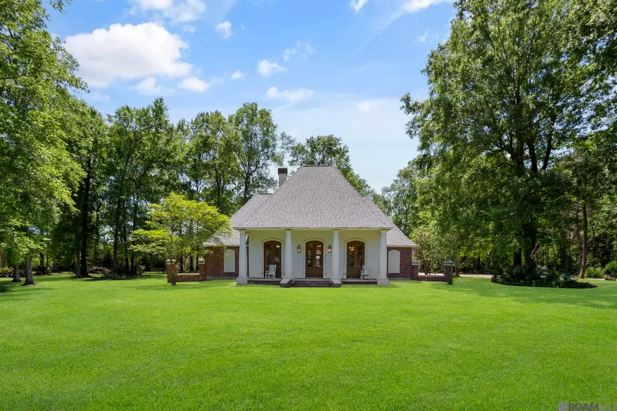 13422 Wood Creek Dr, Baton Rouge, LA 70818 - Image #1