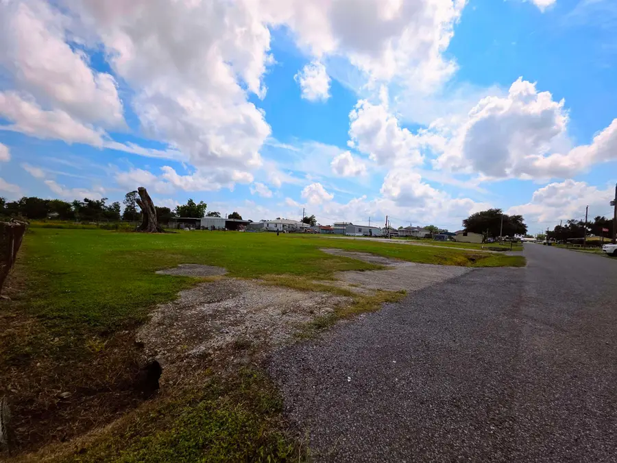 212 East 45th Street, Cut Off, LA 70345 - #3