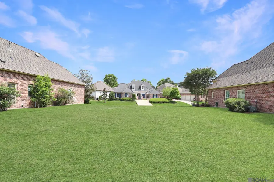 19371 Garden Lake Ct, Baton Rouge, LA 70809 - Image #2