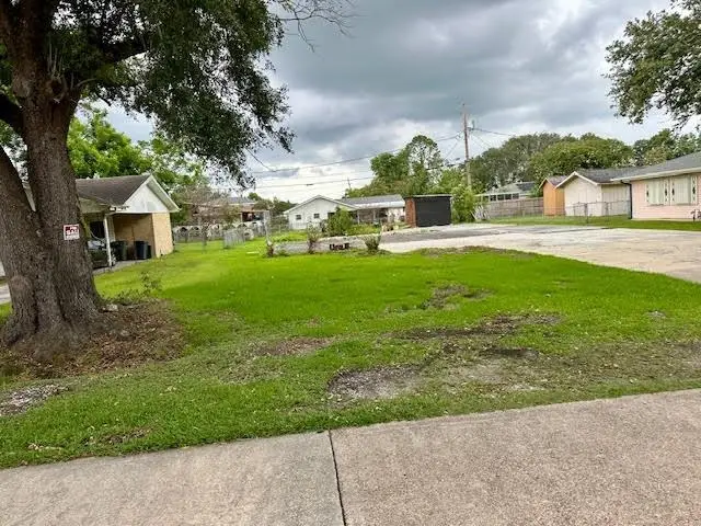 711 Funderburk Avenue, Houma, LA 70364 - #2