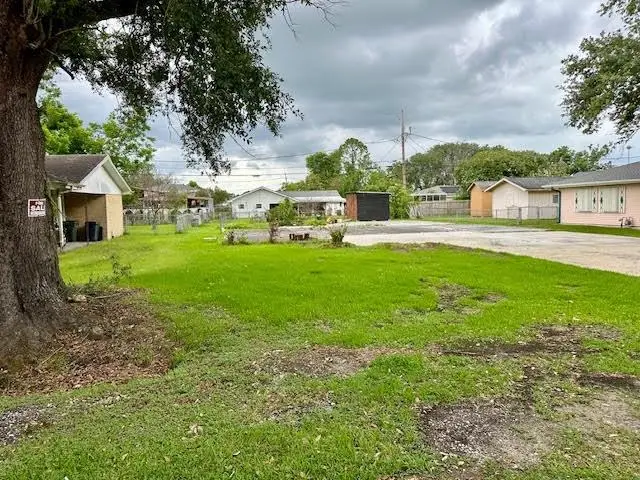 711 Funderburk Avenue, Houma, LA 70364 - #3